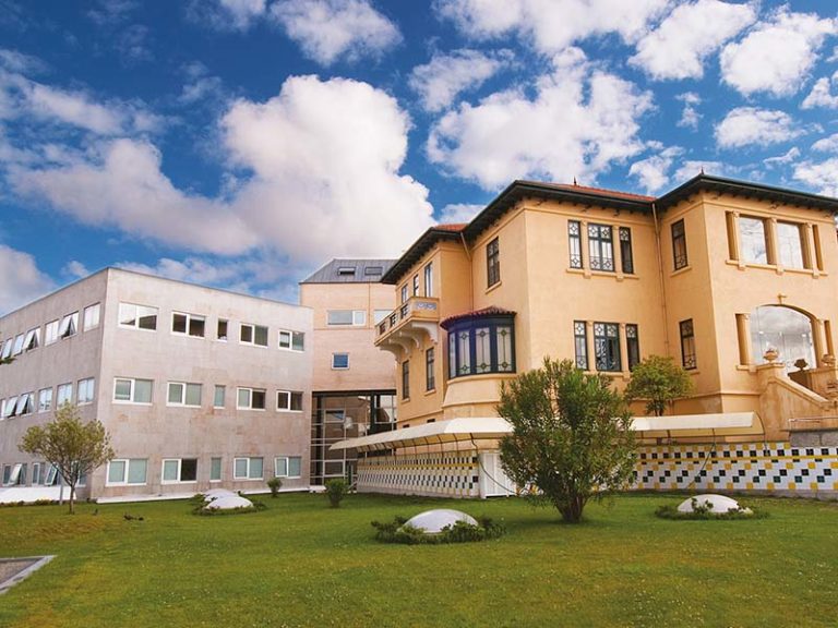 Licenciatura em Análises Clínicas e de Saúde Pública