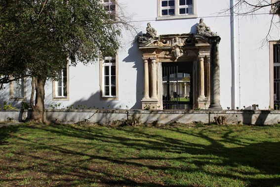 Colégio das Artes background